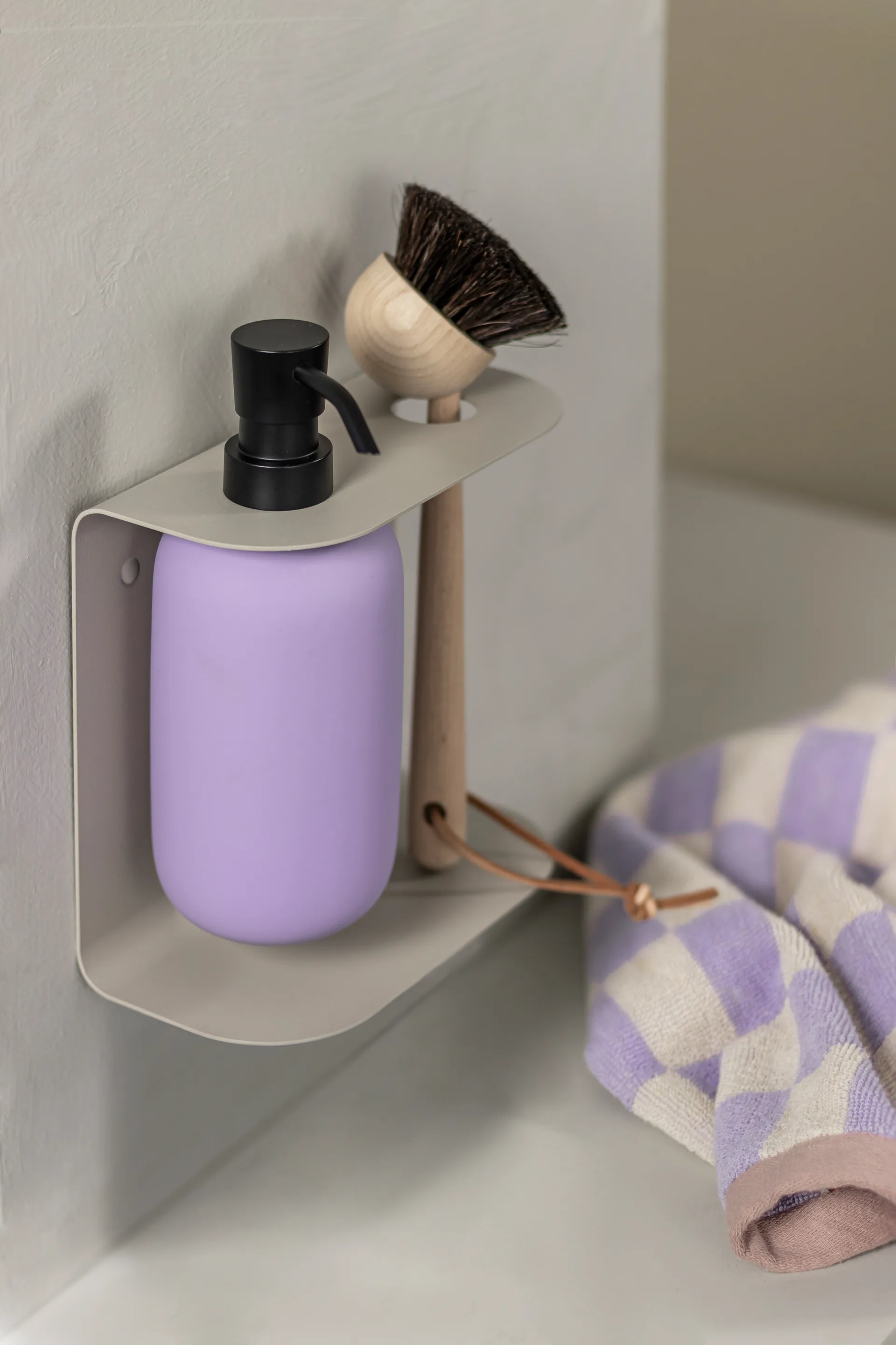 Lotus tvålpump hög, Light lilac Mette Ditmer
