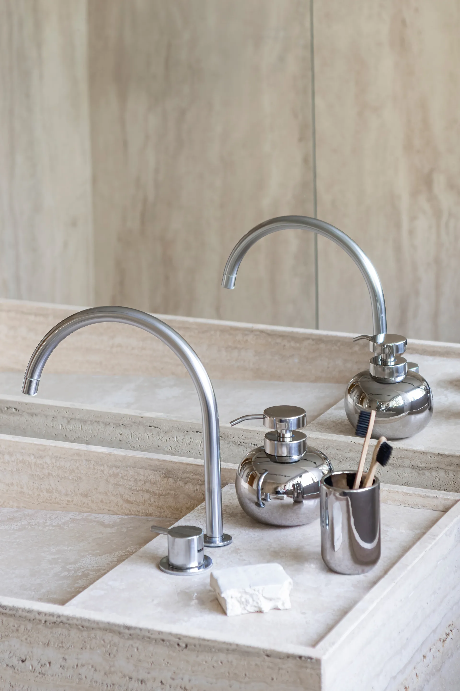 Lotus tvålpump låg, Chrome Mette Ditmer