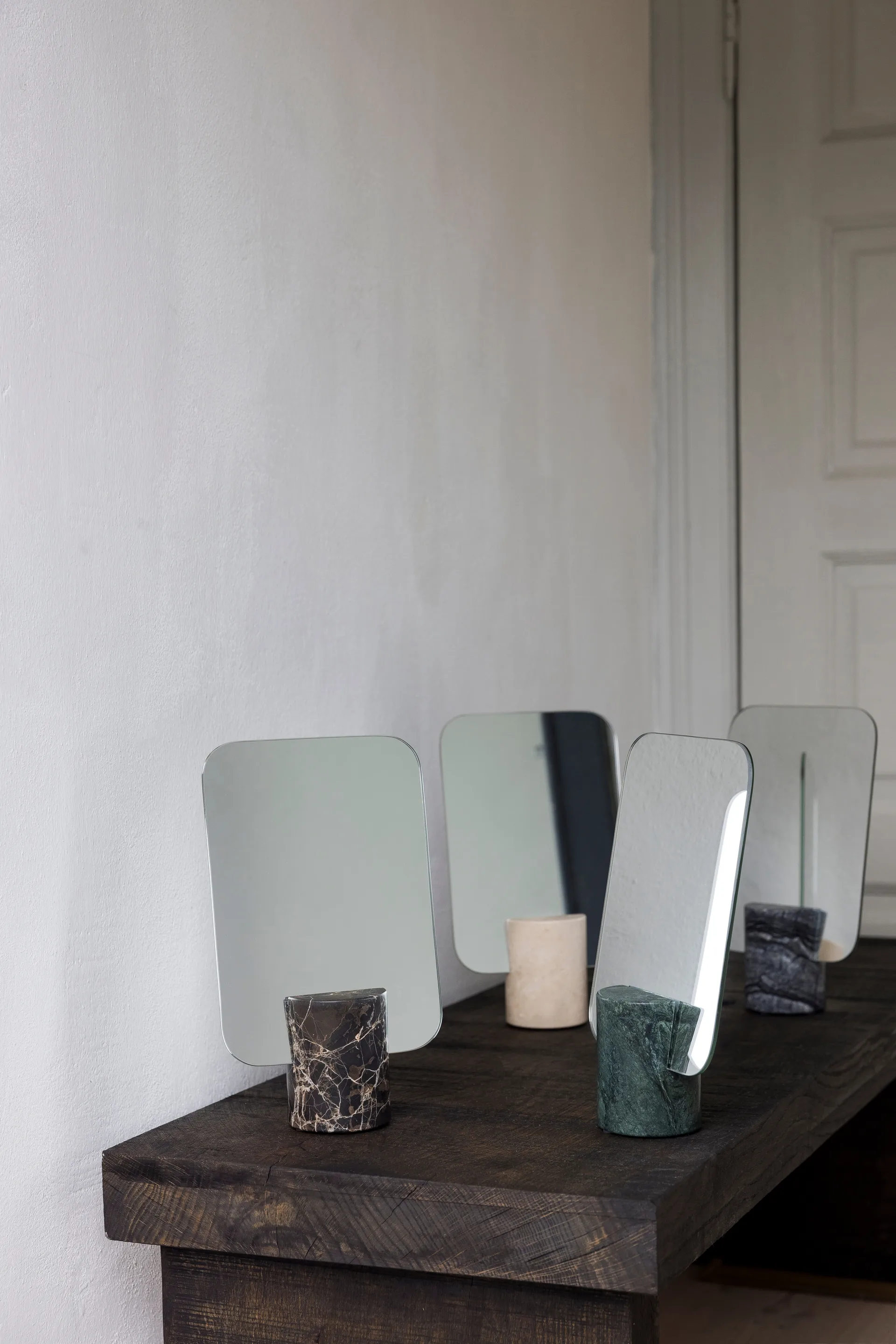 Marble bordsspegel, Dark forest, 30 cm Mette Ditmer