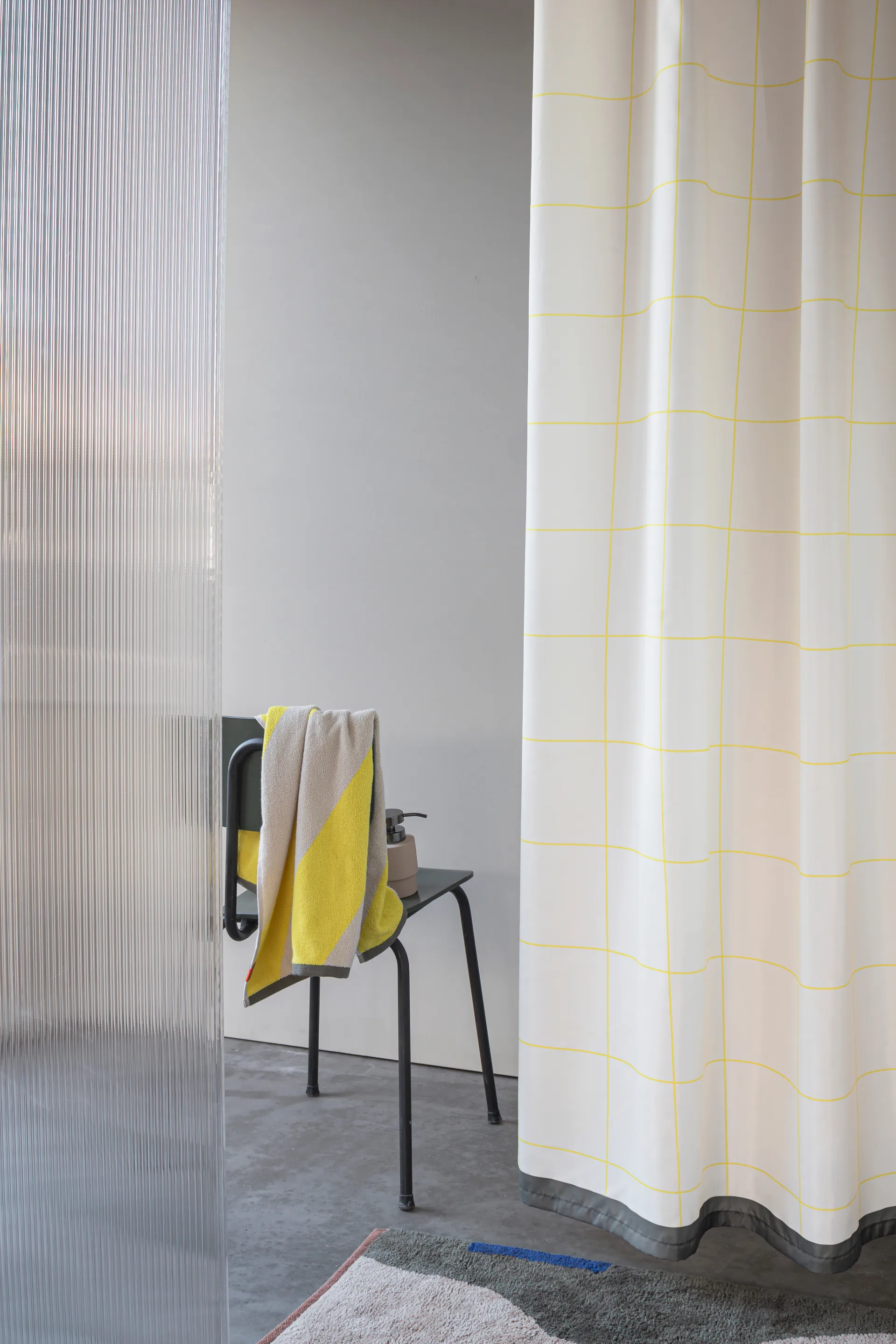 Mesh duschdraperi 150x200 cm, Yellow Mette Ditmer