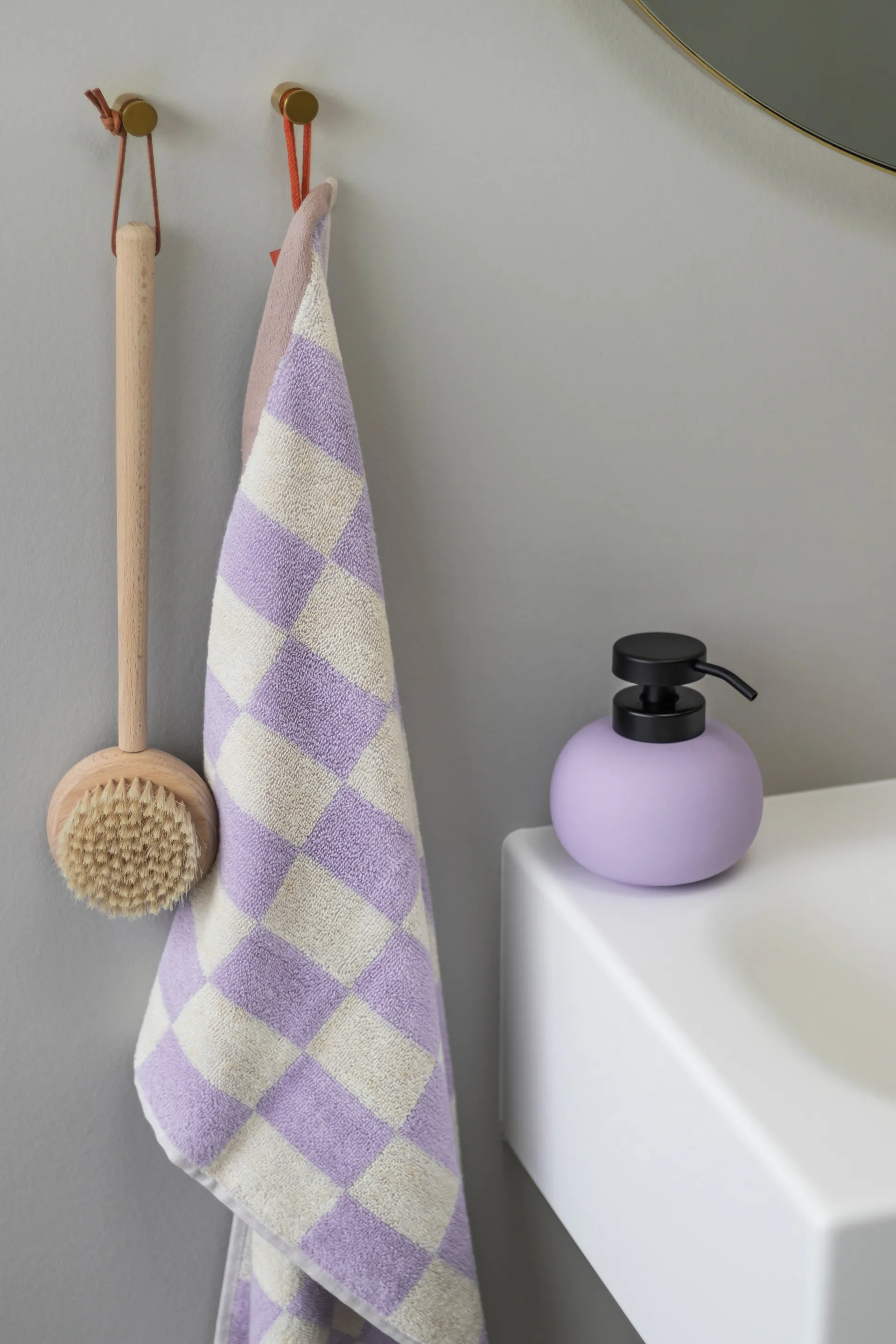 Retro handduk 50x90 cm, Lilac Mette Ditmer