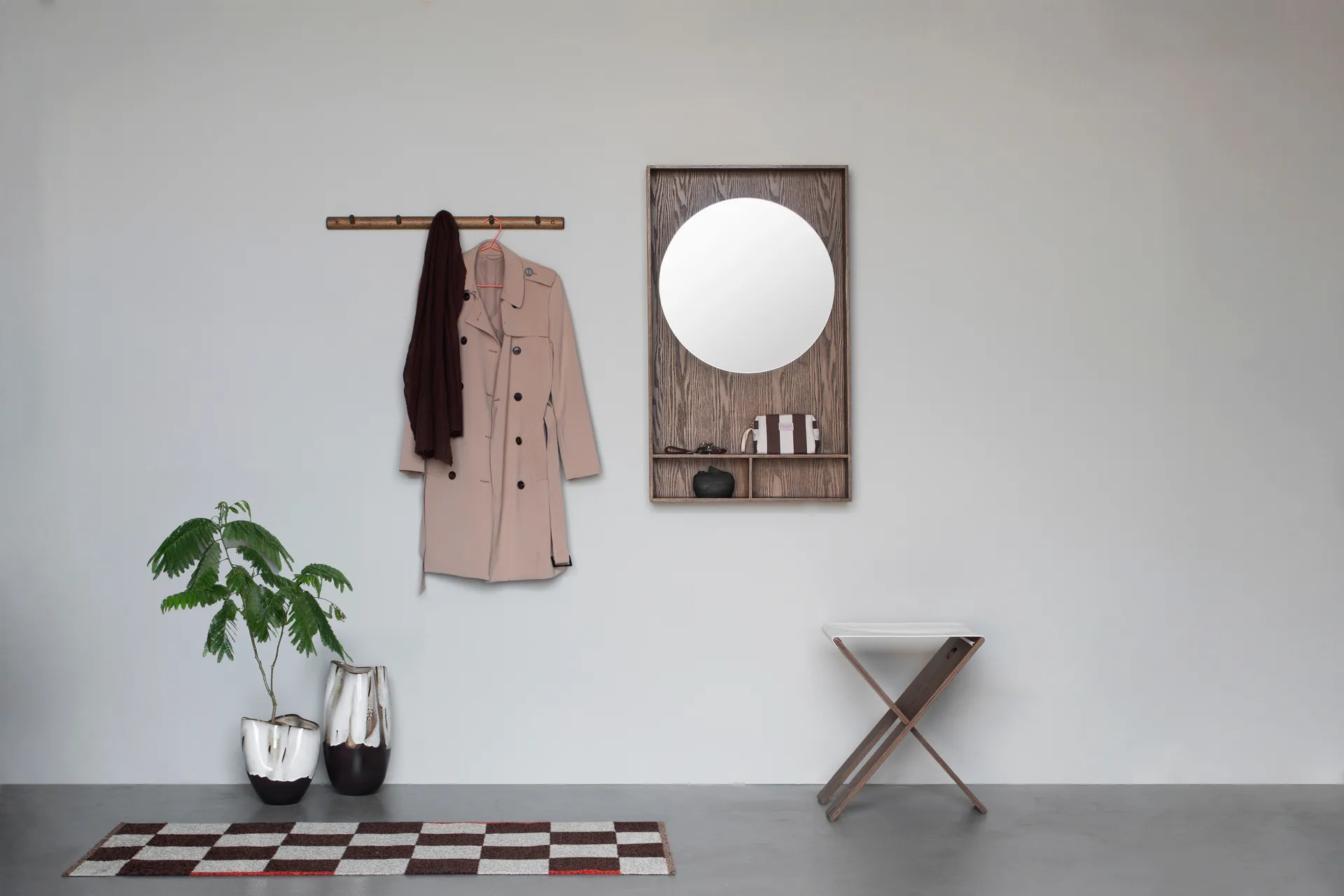 Show-me spegel med hylla large, Dark oiled Mette Ditmer