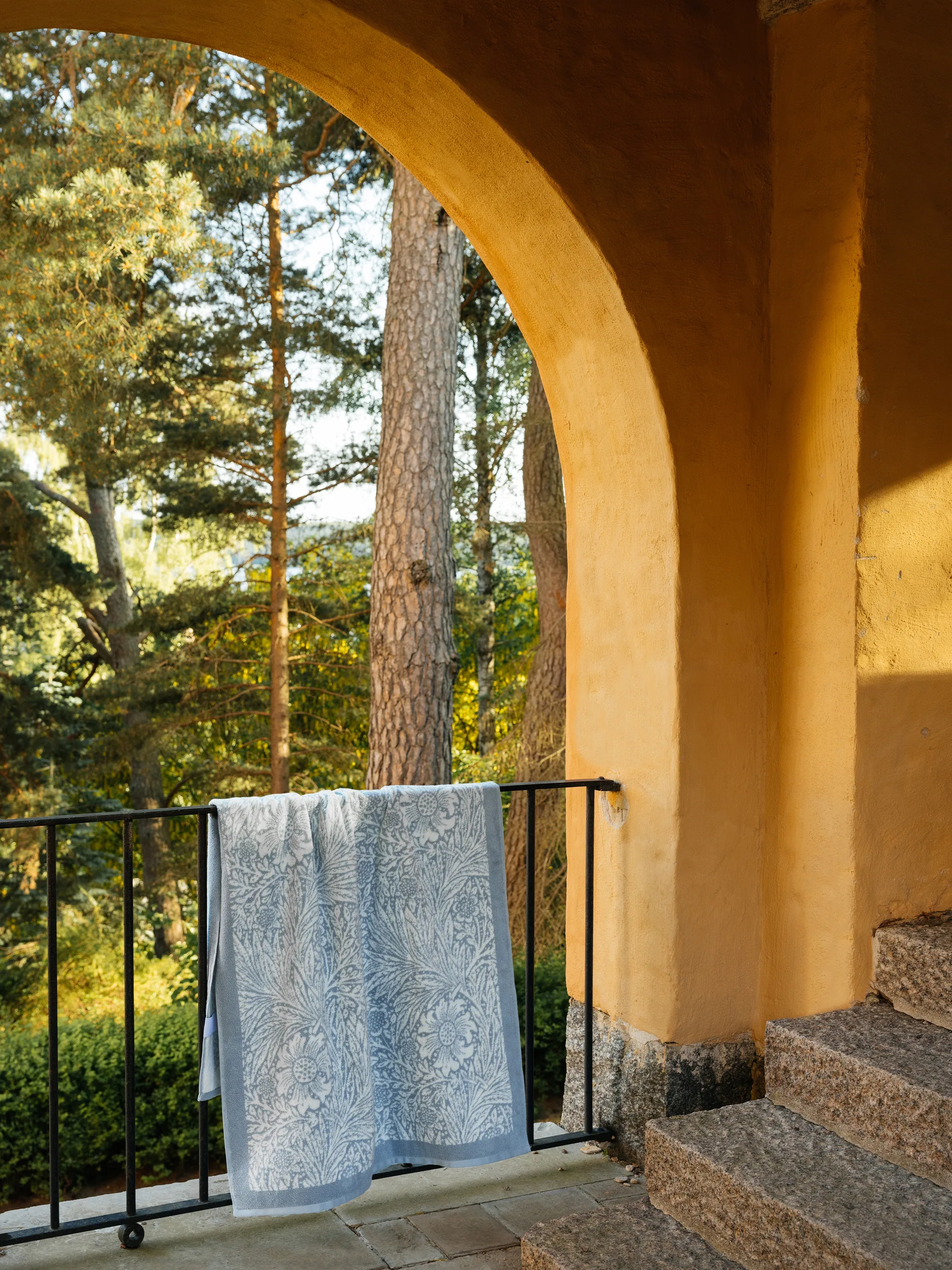 Morris & Co. Marigold Handduk EKO, Blå, 86x150 cm Mille Notti