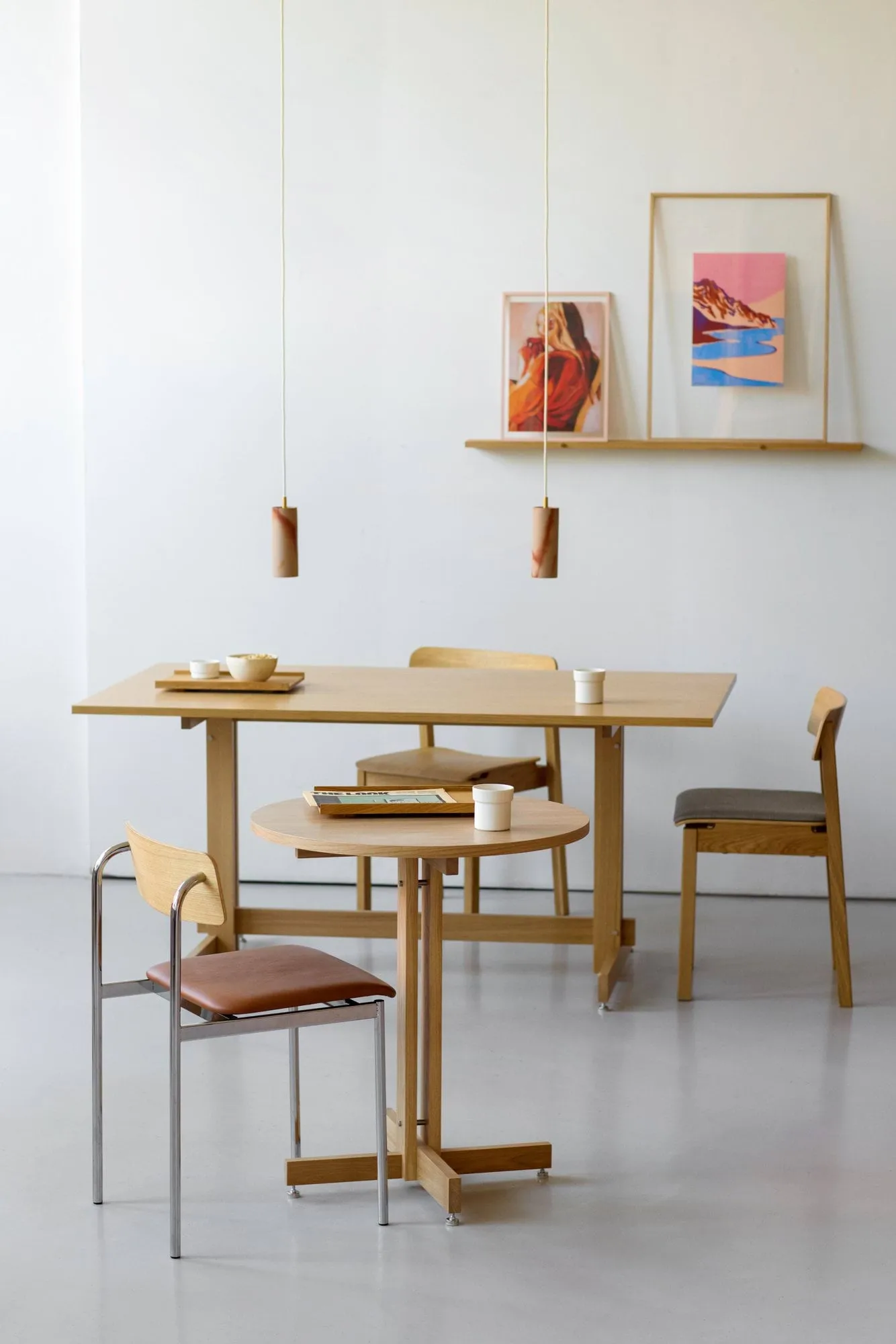 KUMU cafébord, Oljad ek, Ø65 cm MOEBE