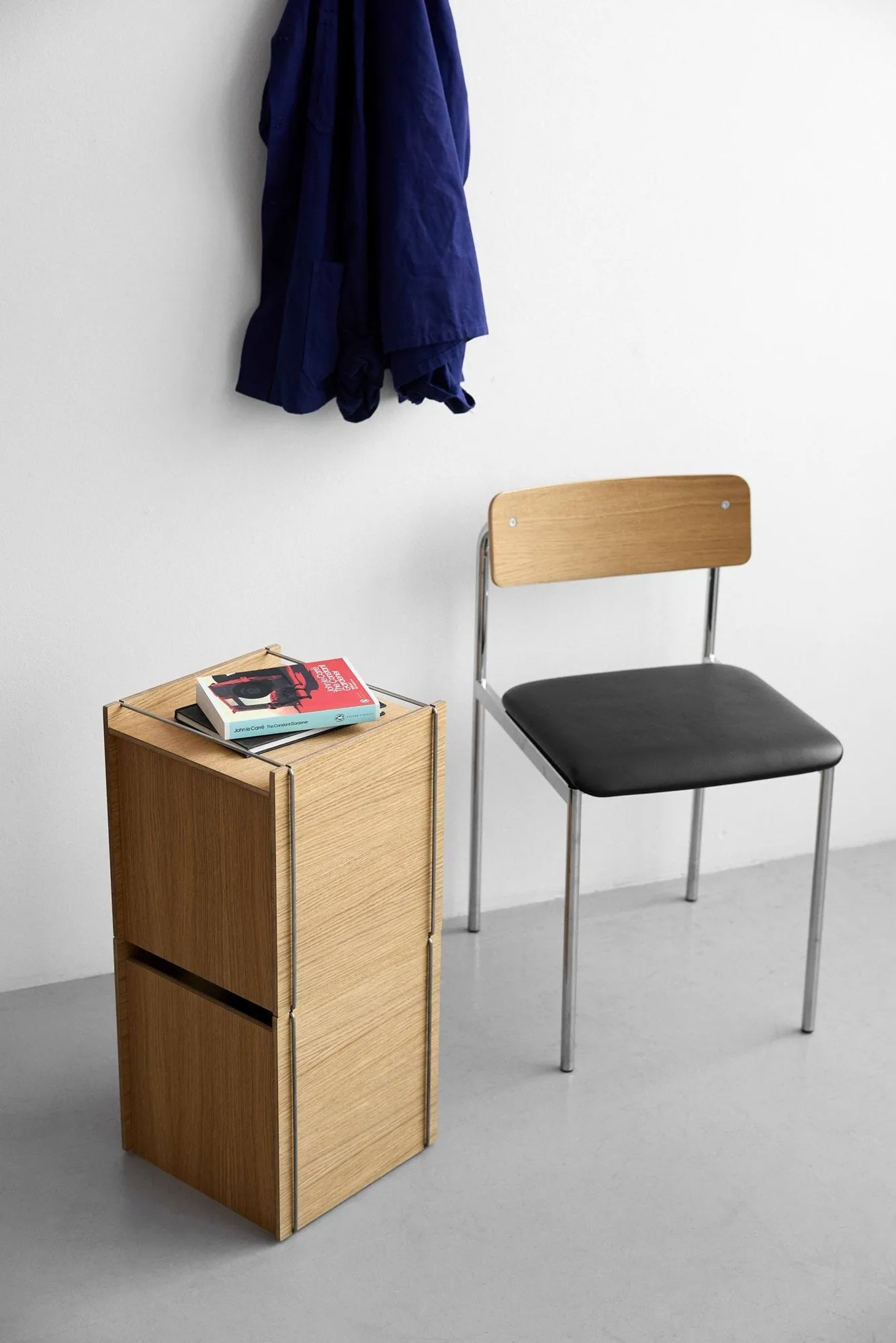 Moebe storage box, Oljad ek-svart, square, 33x30x31 cm MOEBE