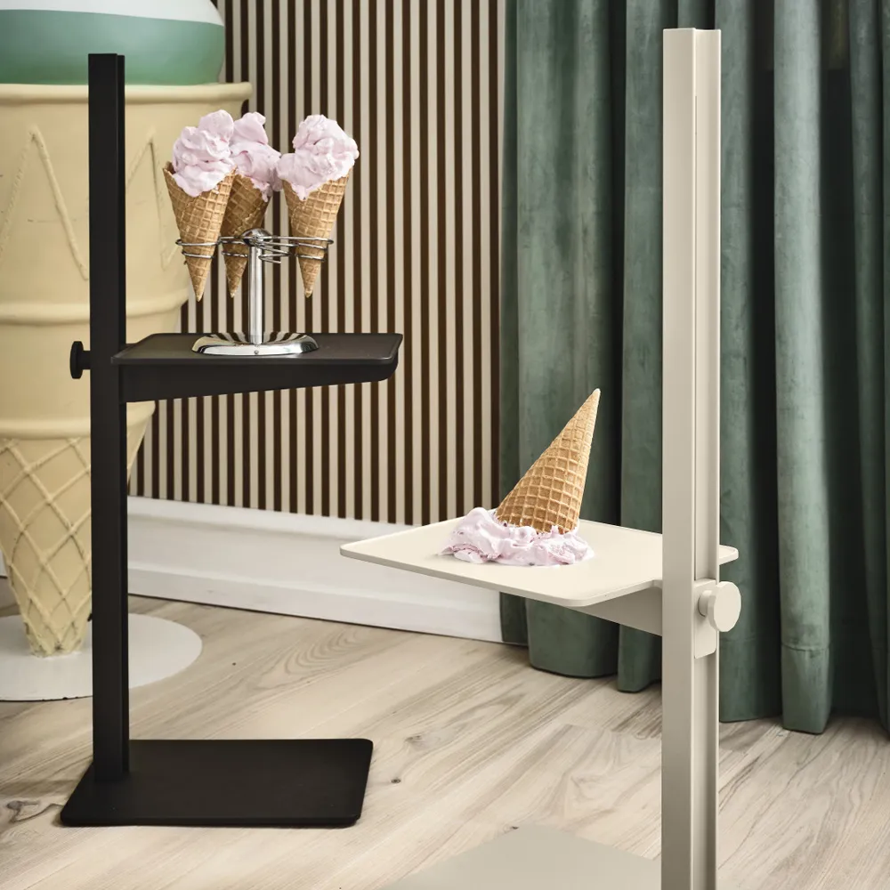 Museum sidobord, aluminium Museum