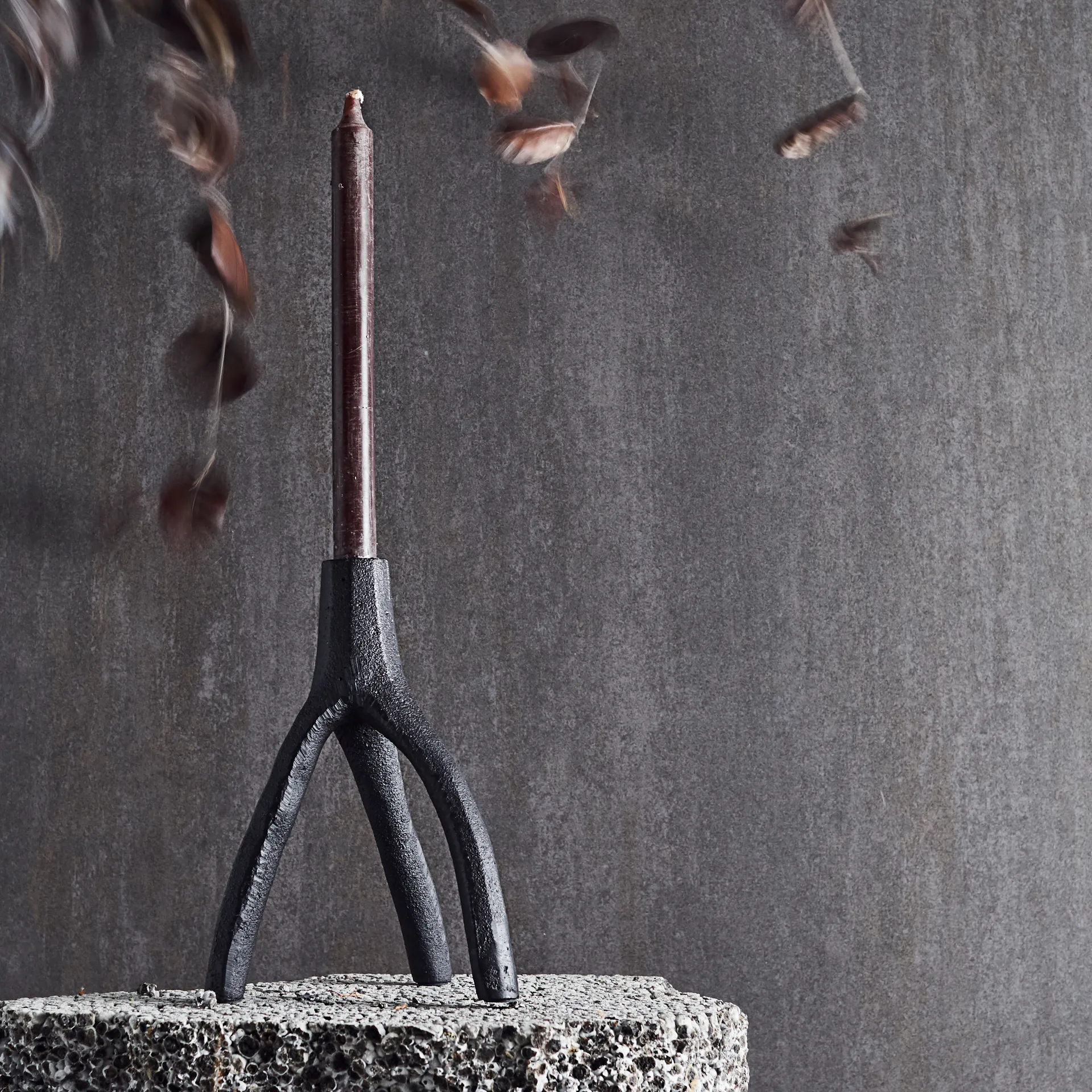 Aion ljusstake XL 22 cm, Svart MUUBS