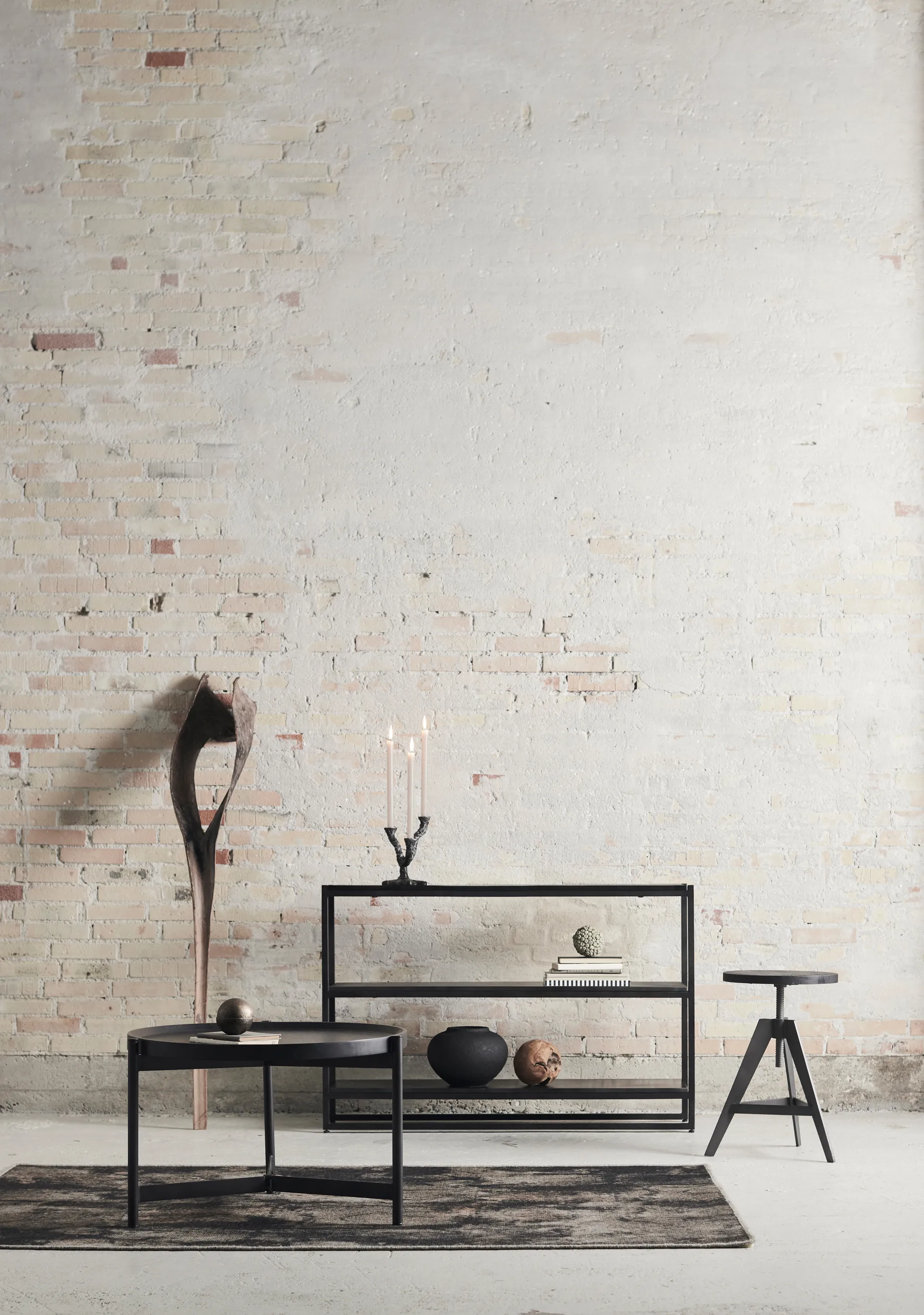 Ava ljusstake 22 cm, Antikgrå MUUBS