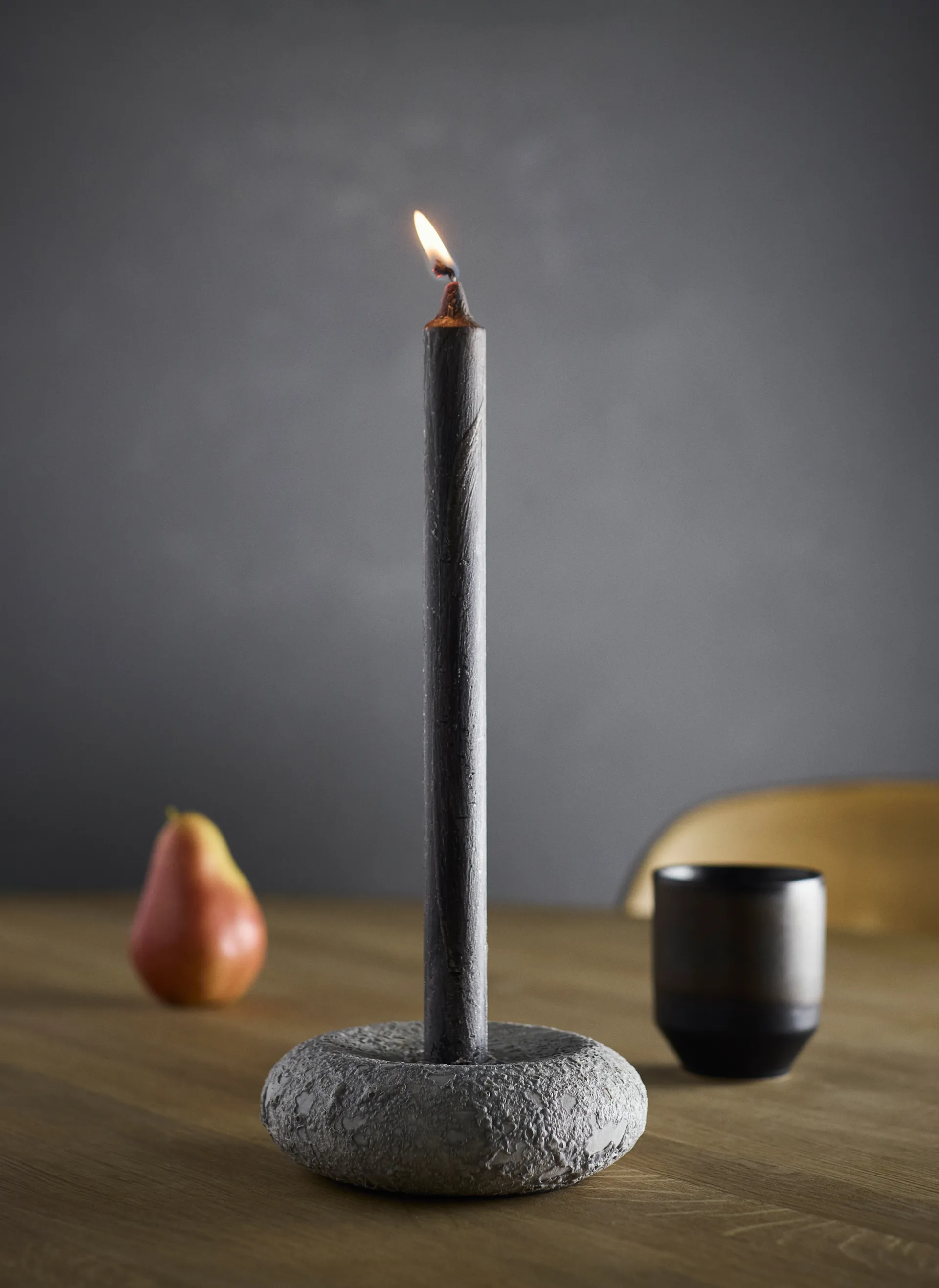 Luna ljusstake, Grey, Ø13x4,8 cm MUUBS