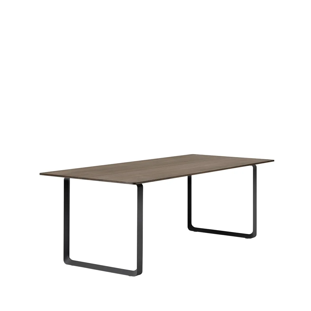 70/70 matbord 225x90 cm, Solid smoked oak-Black Muuto