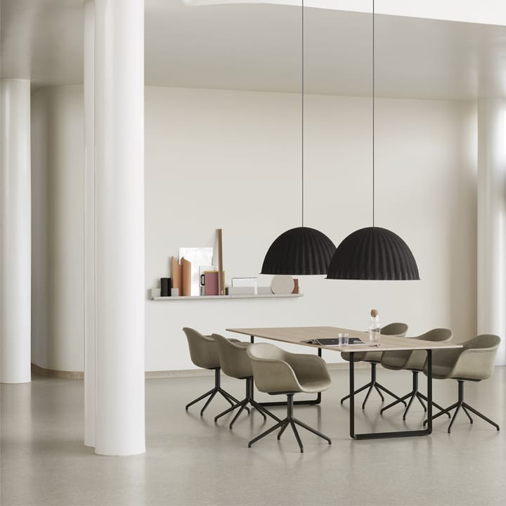 70/70 matbord 295x108 cm - Solid smoked oak-White - Muuto