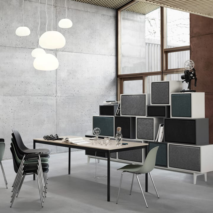 Base matbord, oak, svart stativ, plywoodkant, 250x90 cm Muuto