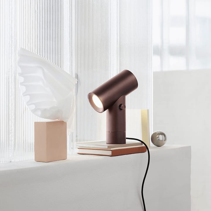 Beam bordslampa, brun Muuto