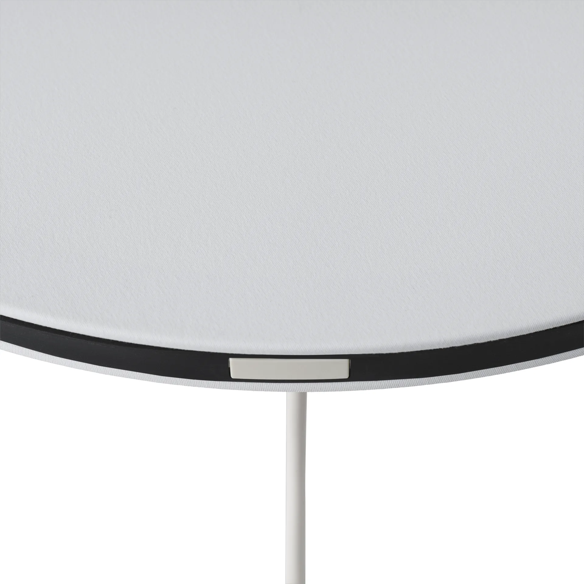 Calm vägglampa Ø50 cm, White/Black Muuto