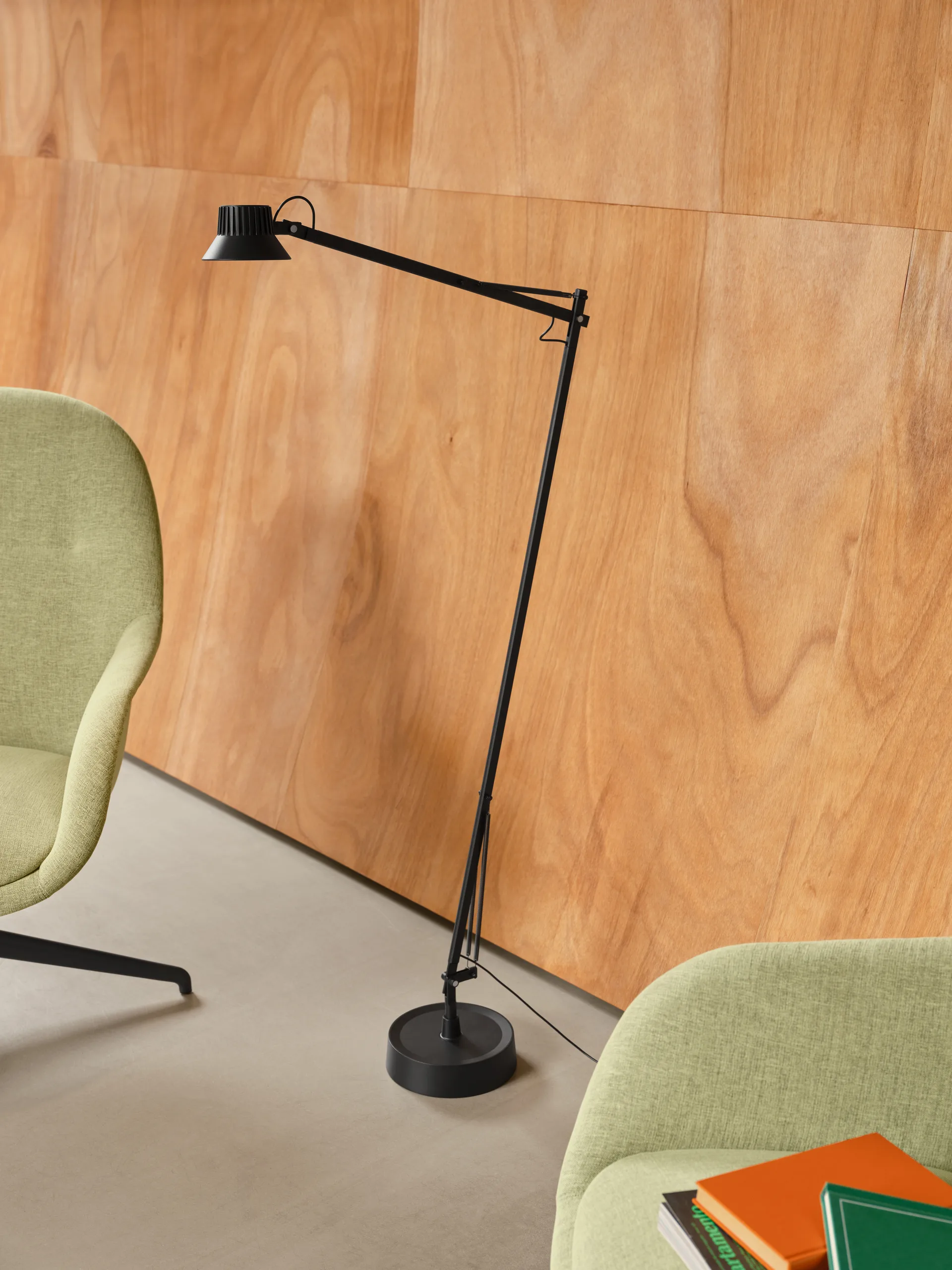 Dedicate golvlampa, Black, 112 cm Muuto