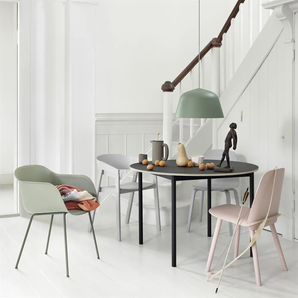 Fiber chair stol med armstöd, Dusty green-Green (plastic) Muuto