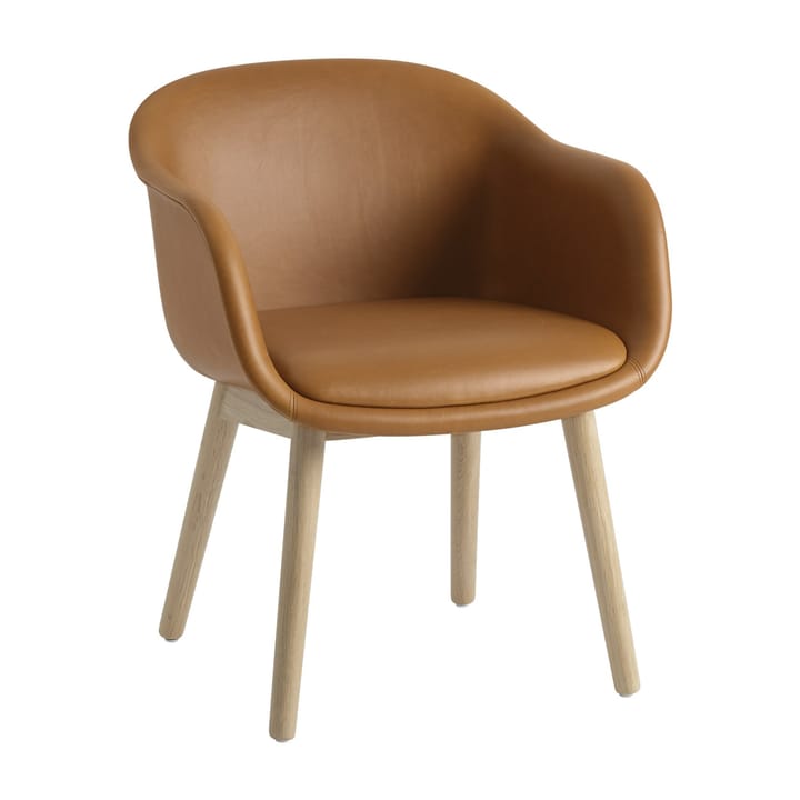 Fiber Conference Armchair med träben - Refine leather cognac-oak - Muuto