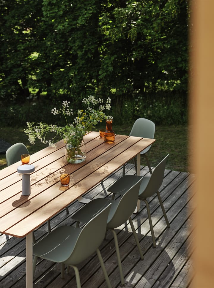 Fiber Outdoor side chair stol med stålben, Dusty green Muuto