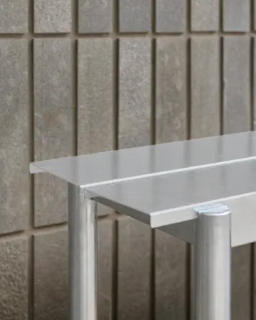 Linear steel bench bänk 110x34 cm - Warm galvanized steel - Muuto