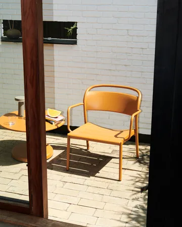 Linear Steel loungefåtölj - Burnt orange - Muuto