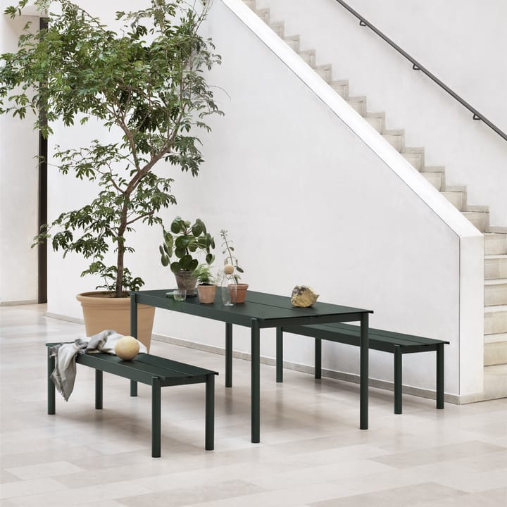 Linear steel table bord 200x75 cm - Dark green - Muuto