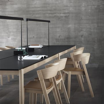 Linear System bord 142x240 cm - Black nanolaminate-Black-Oak - Muuto