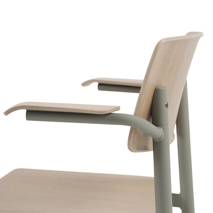 Loft karmstol med armstöd, Black-Black Muuto
