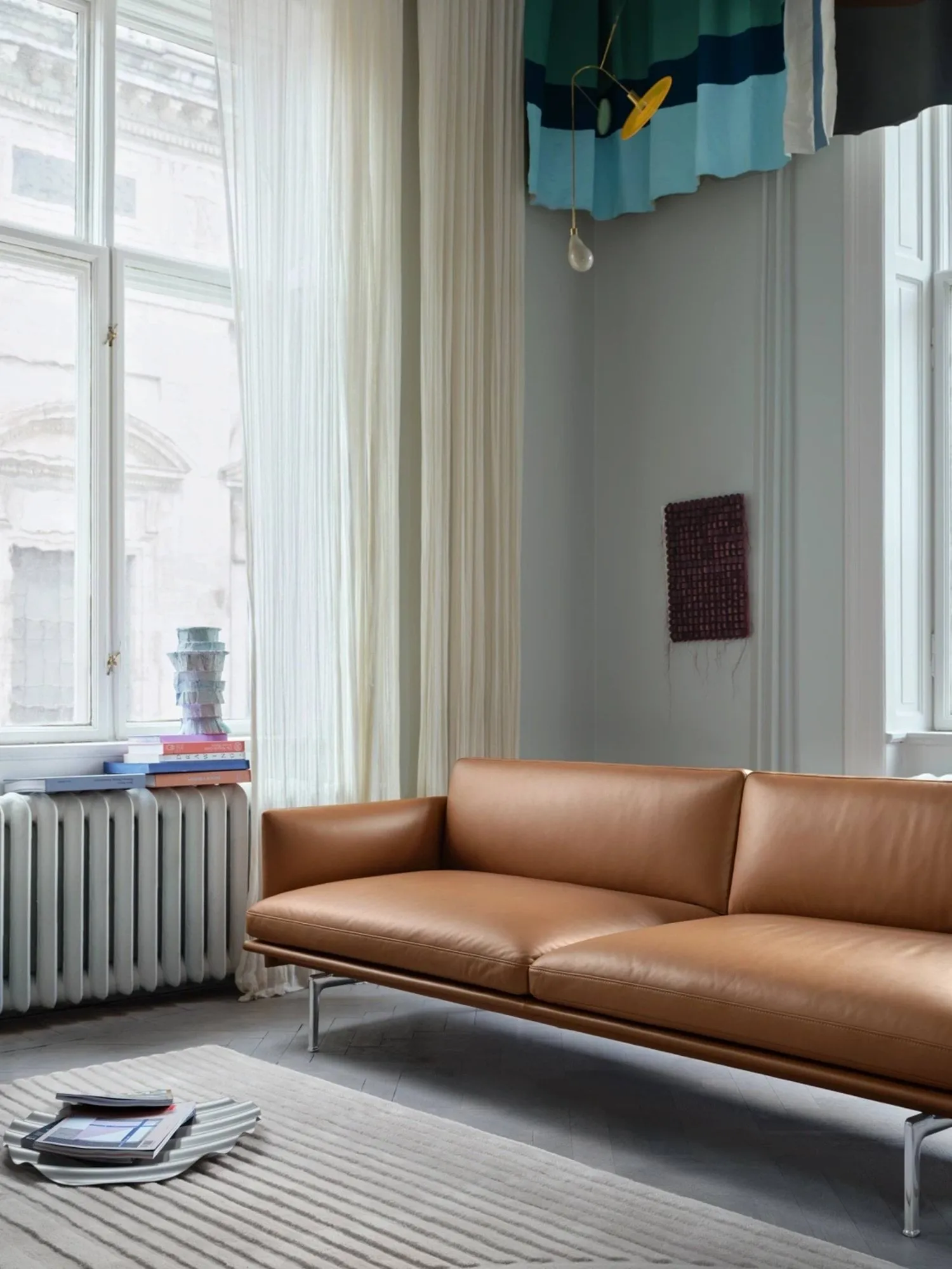 Outline soffa 3-sits läder, Cognac-svarta ben Muuto