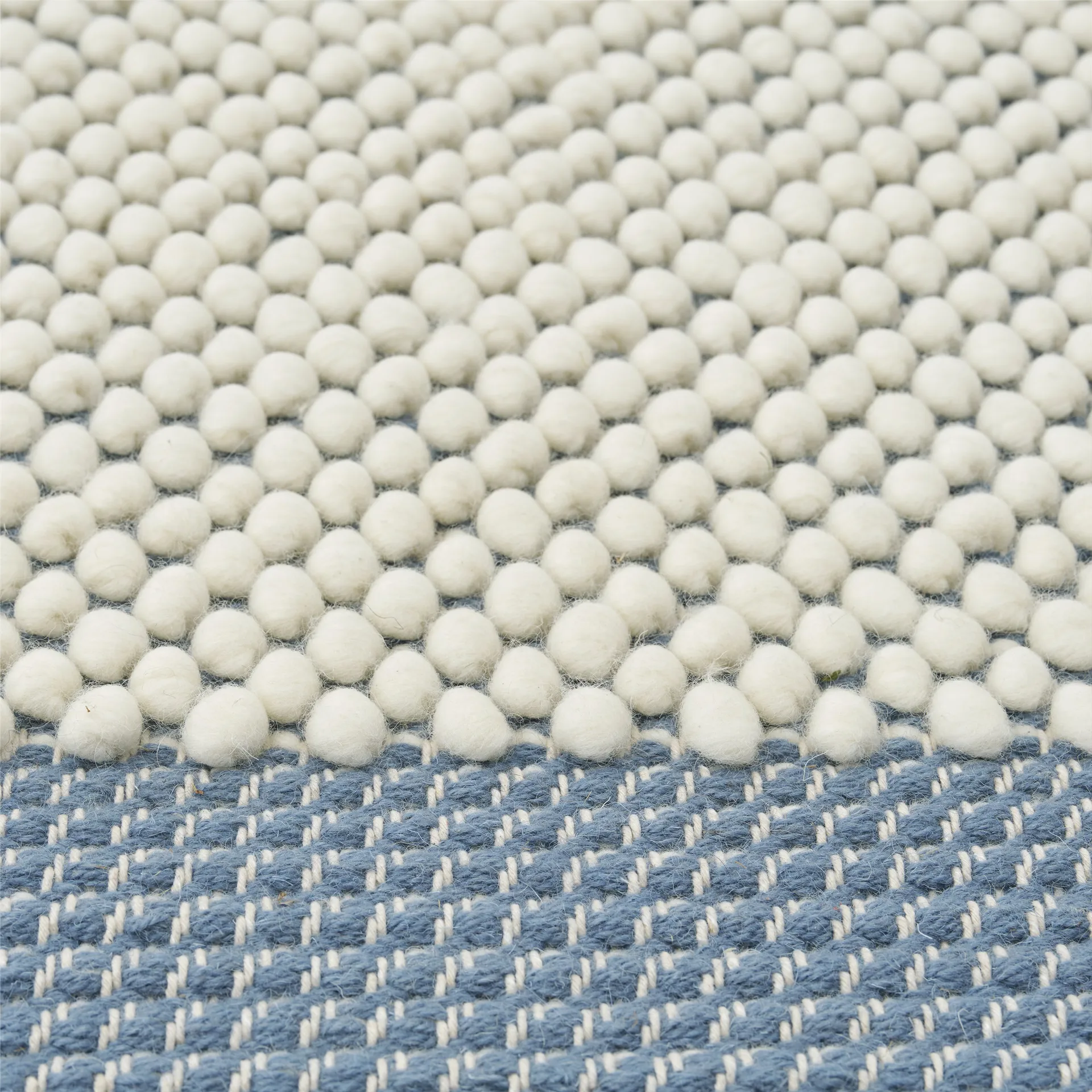 Pebble matta 200x300 cm, Pale blue Muuto