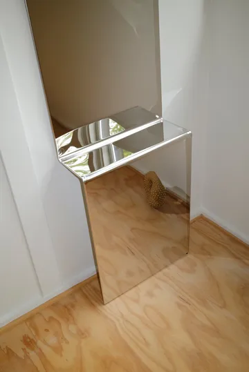 Pleat väggspegel - Polerat stål, 227x57 cm - Muuto