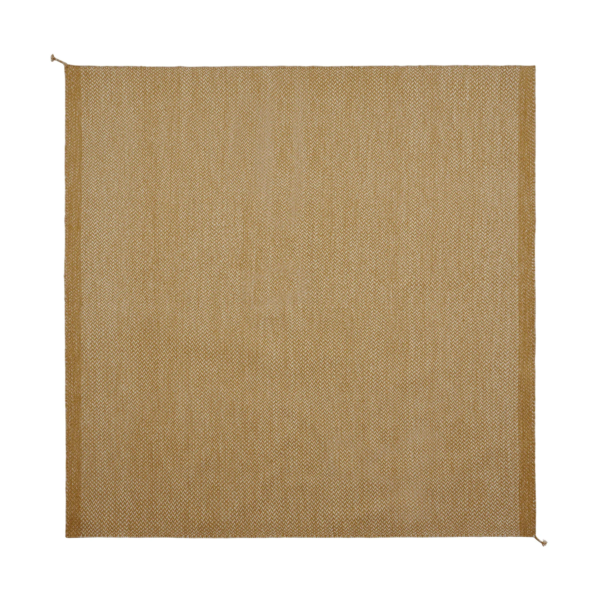 Ply ullmatta 240x240 cm, Burnt orange Muuto