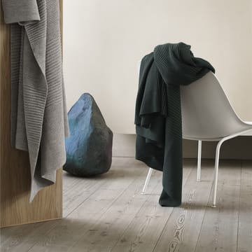 Rhythm ullfilt 130x160 cm - Dark green - Muuto