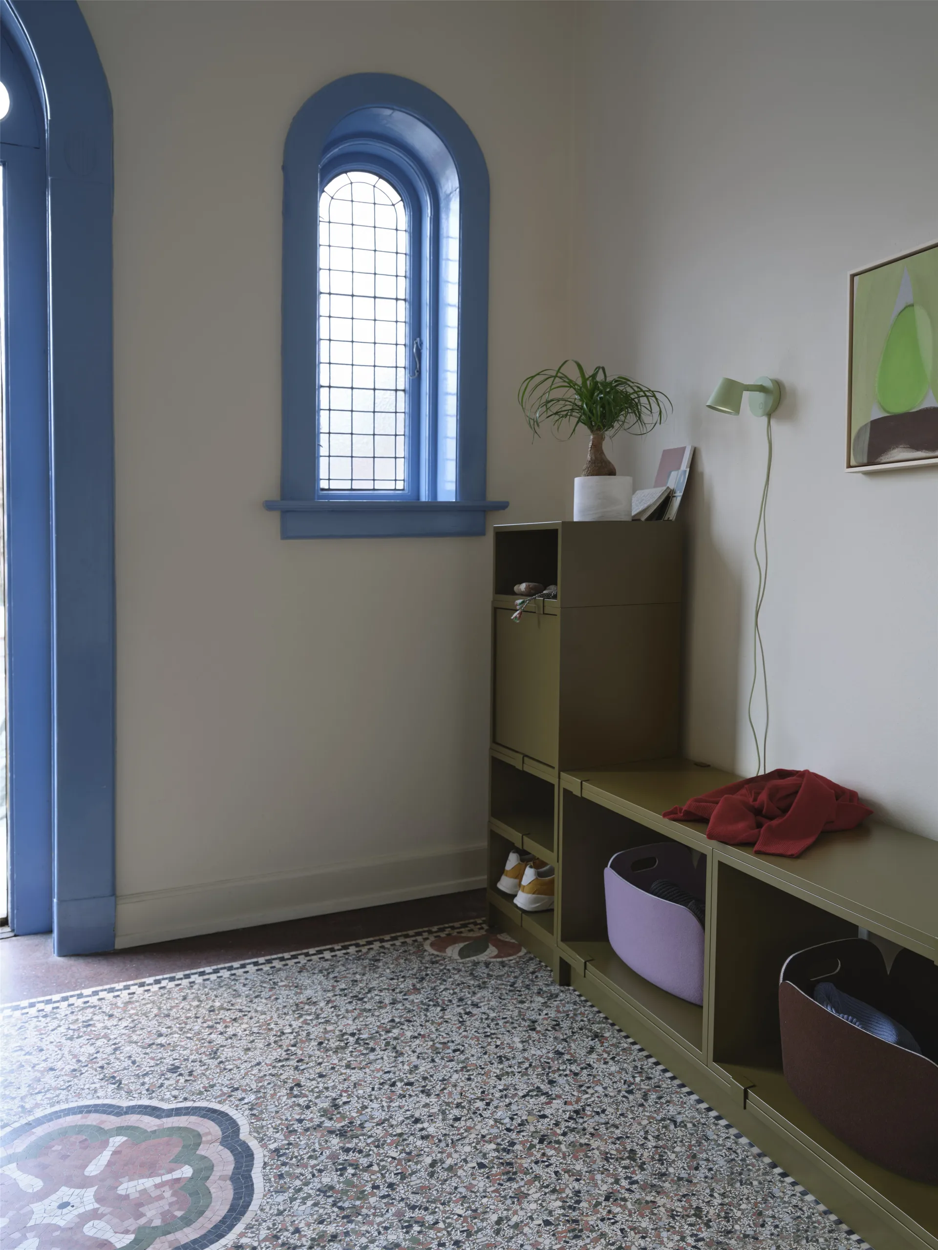 Stacked förvaringssystem hall konfiguration 1, Brown green Muuto