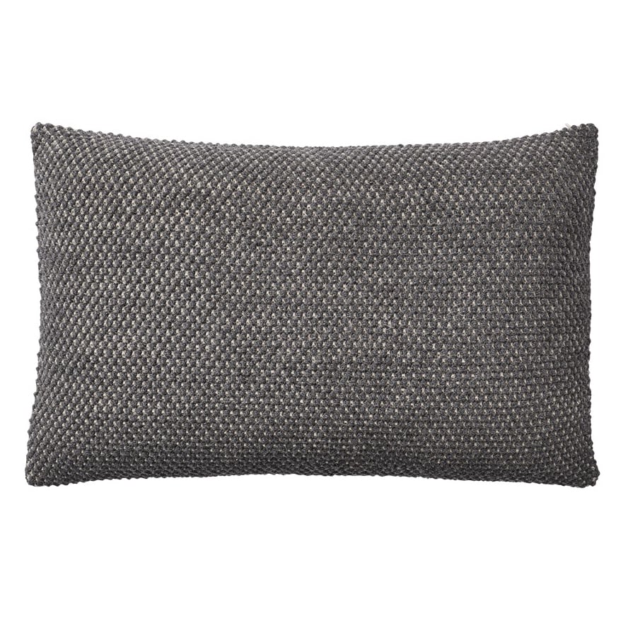 Muuto Twine kudde 50x80 cm Dark grey | Skandinavisk Design | Kuddar | Grå