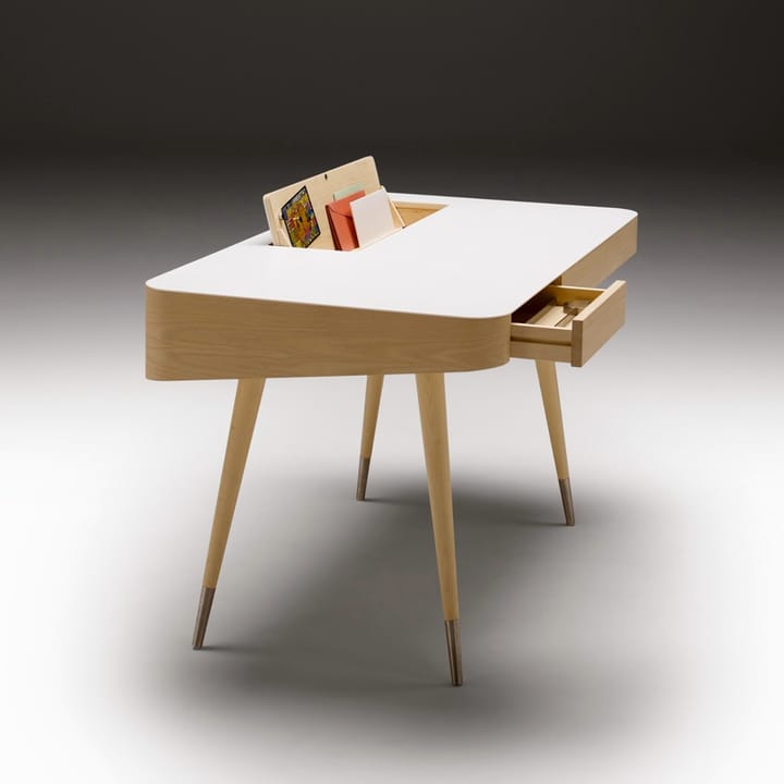 AK 1330 skrivbord, ek vitolja/vit, corian topp Naver Collection