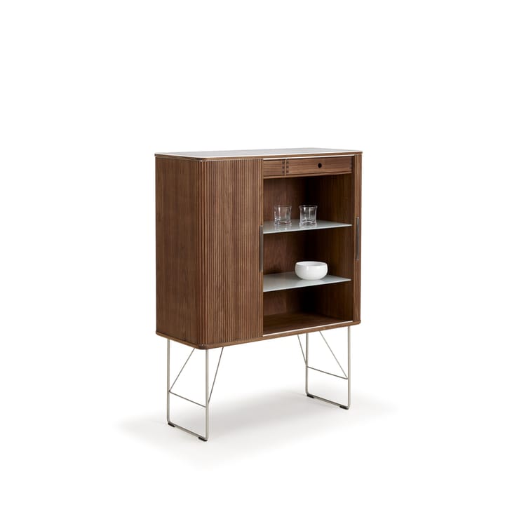 AK 2740 skåp, valnöt olja, stålstativ, vit corian top Naver Collection