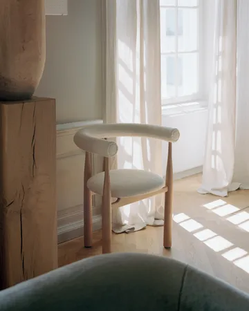 Bukowski karmstol klädd - Oak, Barnum Lana - New Works