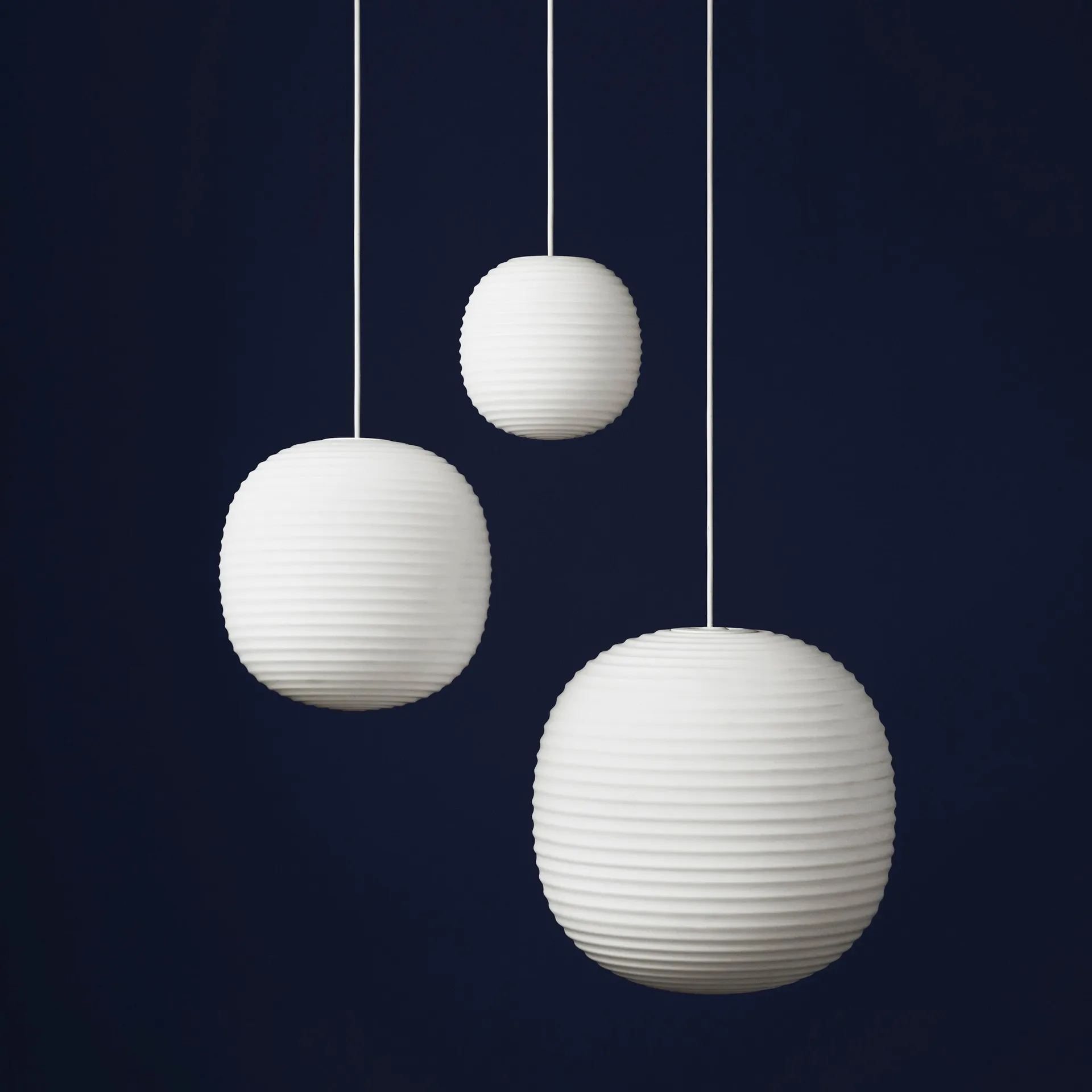 Lantern pendel medium, Frosted white opal glass New Works