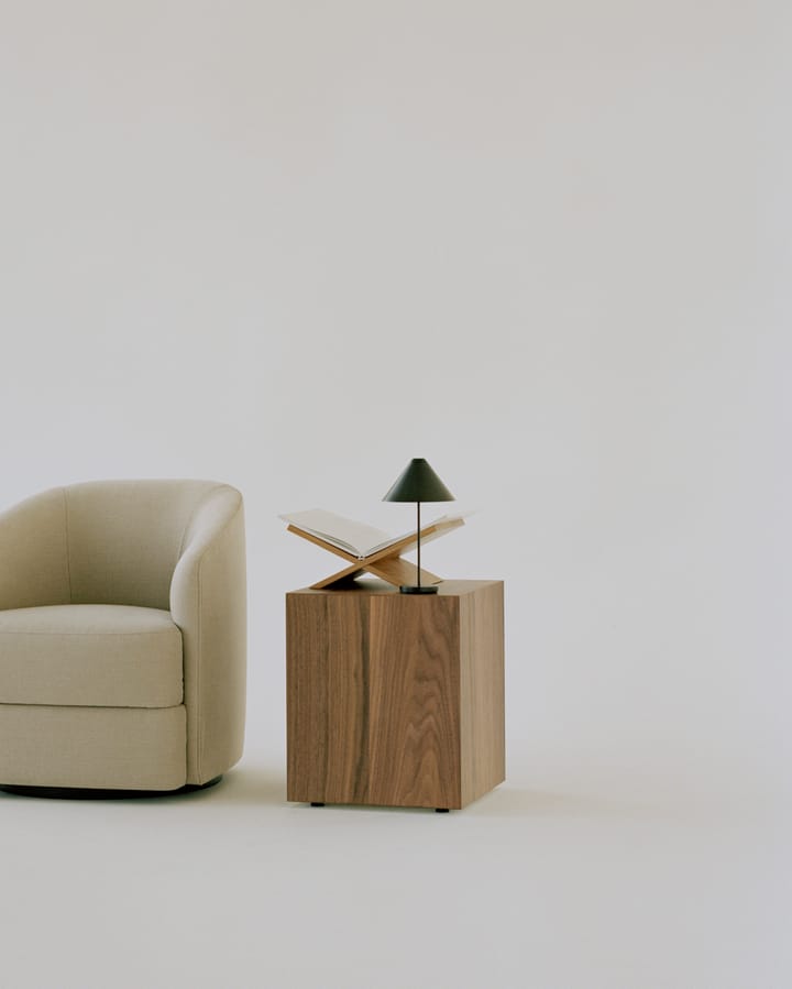 Mass sidobord 40x40x47 cm, Walnut New Works