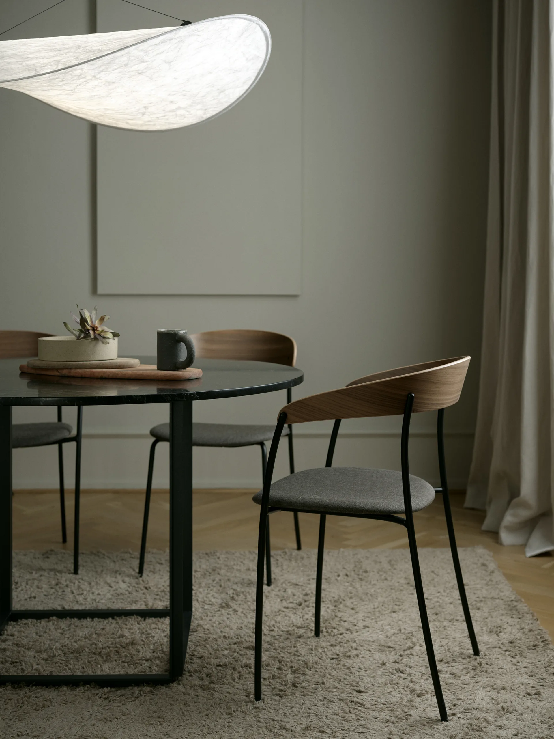 Missing karmstol, Valnöt-Molly 2 170 New Works