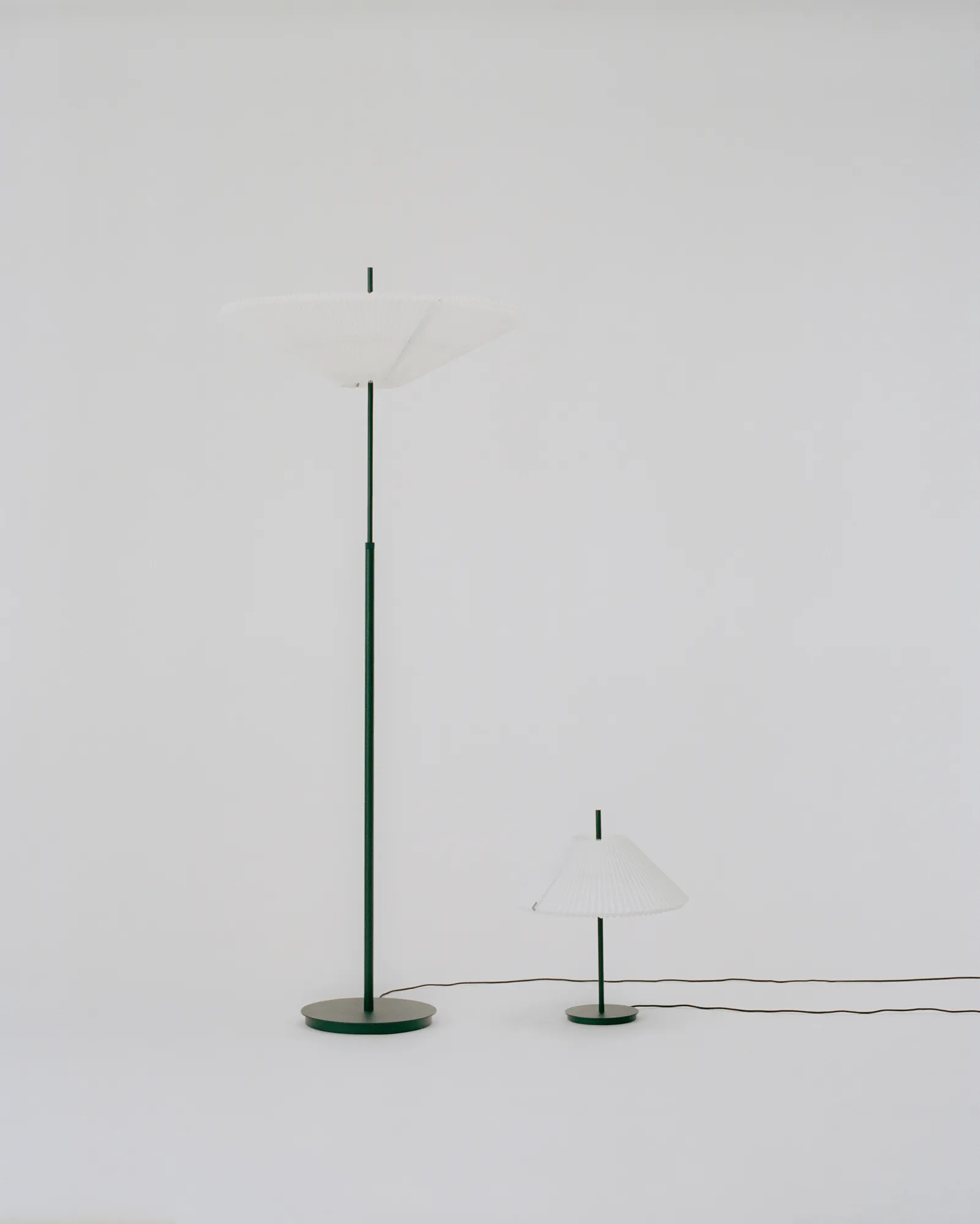 Nebra bordslampa, White (vit) New Works