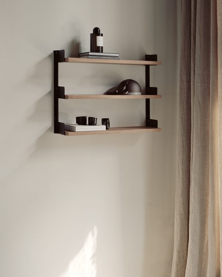 New Works Tea Shelf vägghängd hylla 46x62,5 cm, Valnöt New Works
