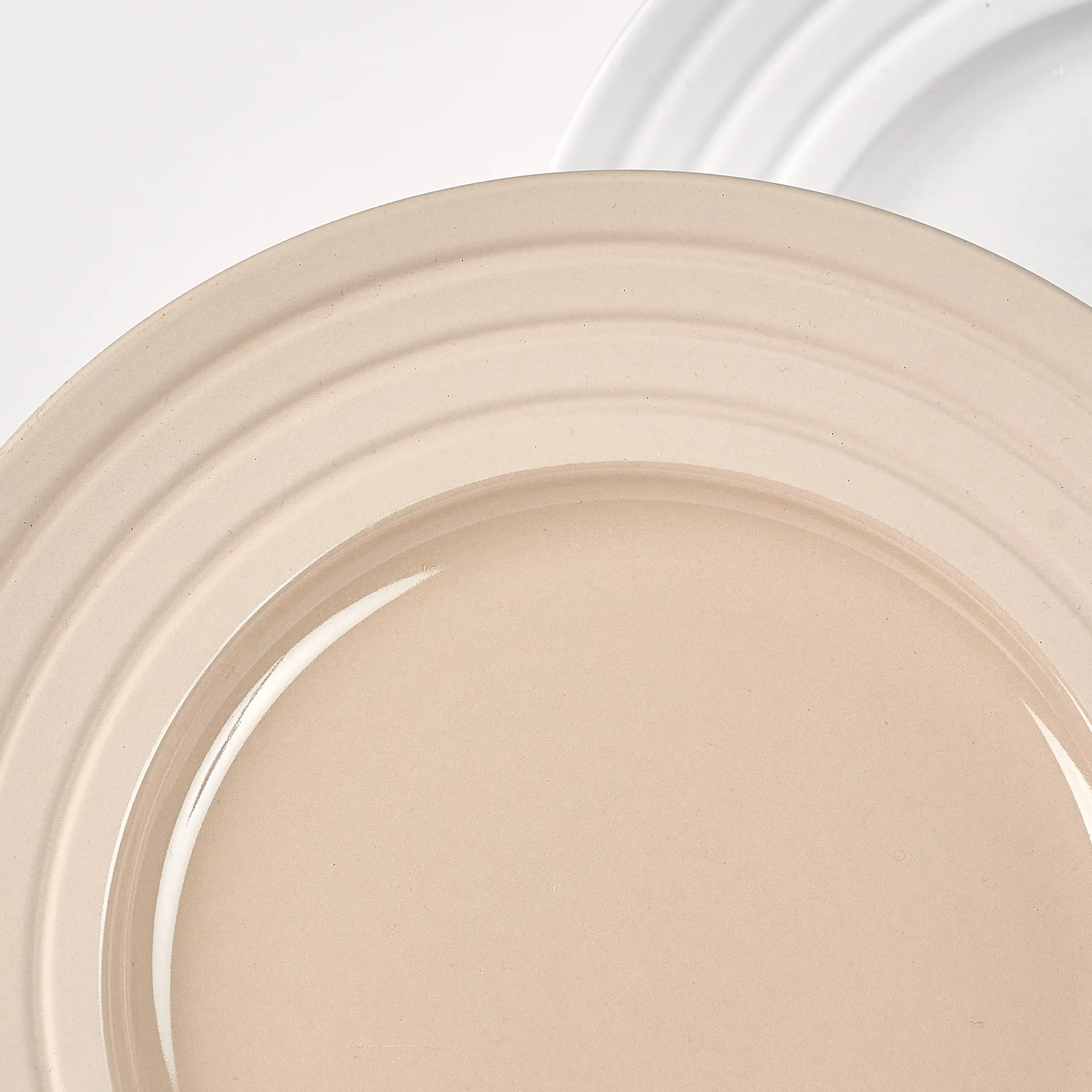 Lines tallrik Ø27 cm, Beige NJRD