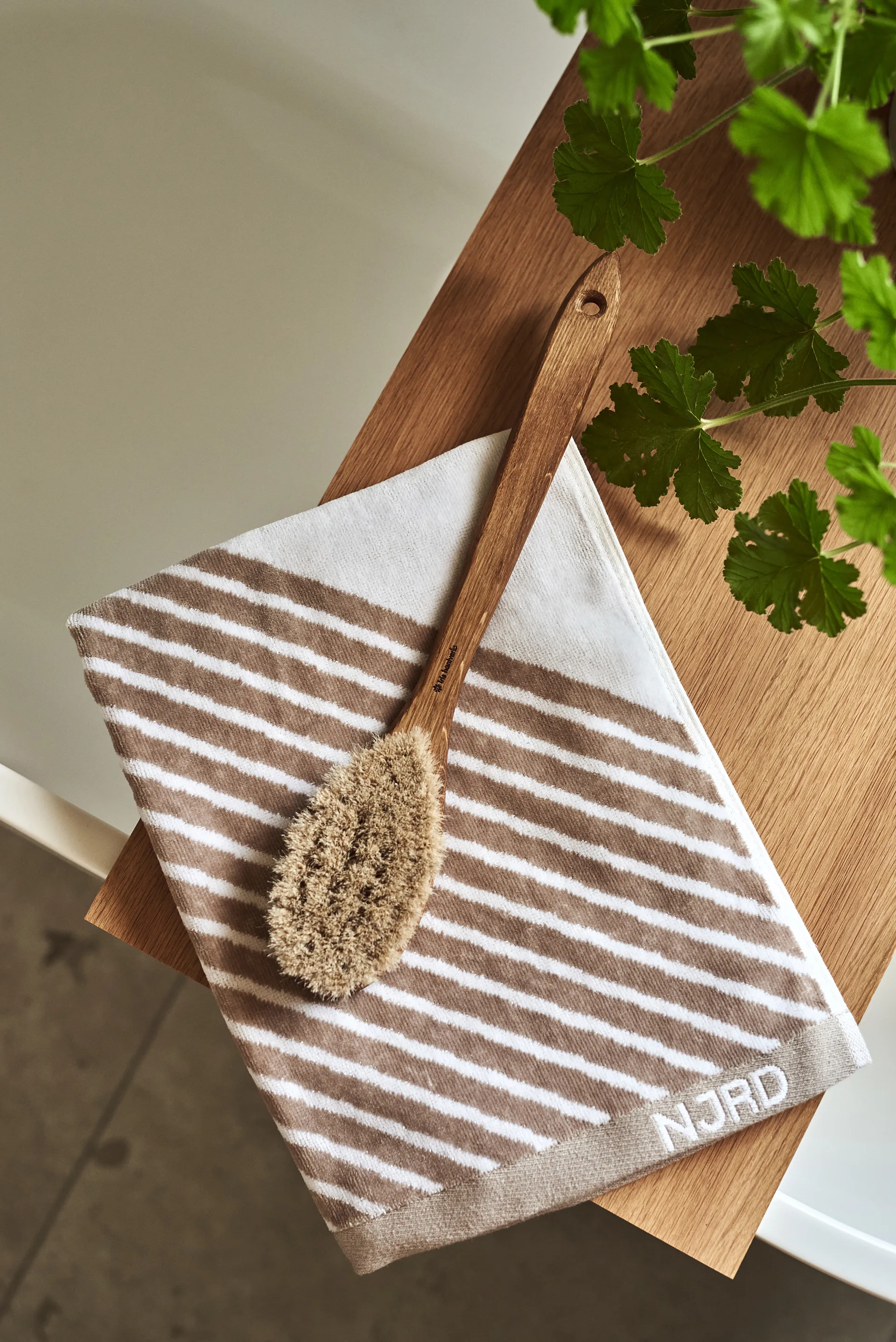 Stripes handduksset 4 delar - Beige,  NJRD