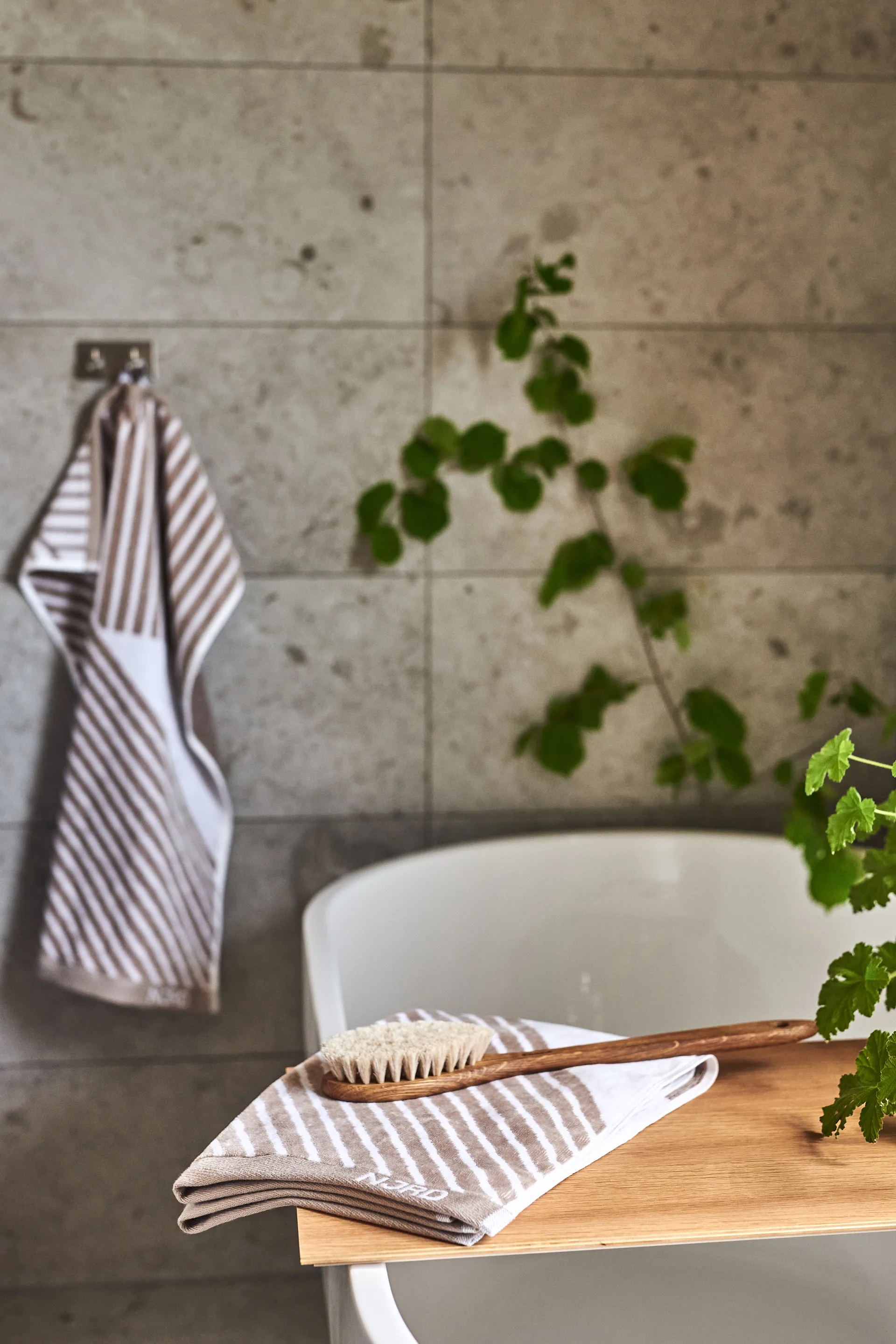 Stripes handduksset 4 delar - Beige NJRD