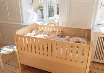 Form baby & juniorsäng 166x77,5x87 cm - Ek - Nofred