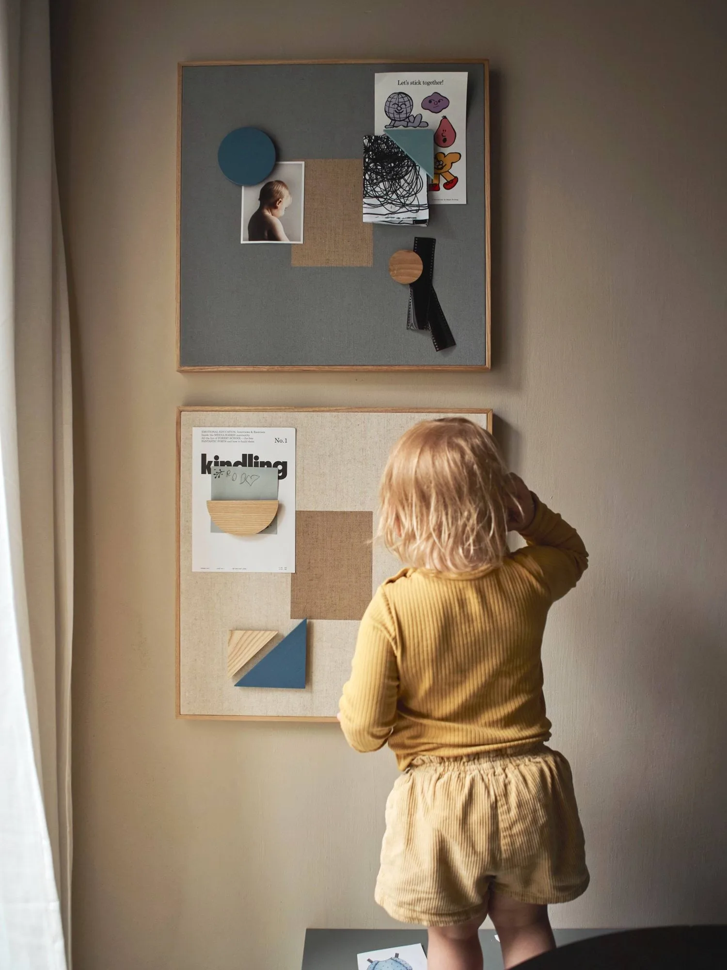Noticeboard anslagstavla + 3 magneter, Blå Nofred