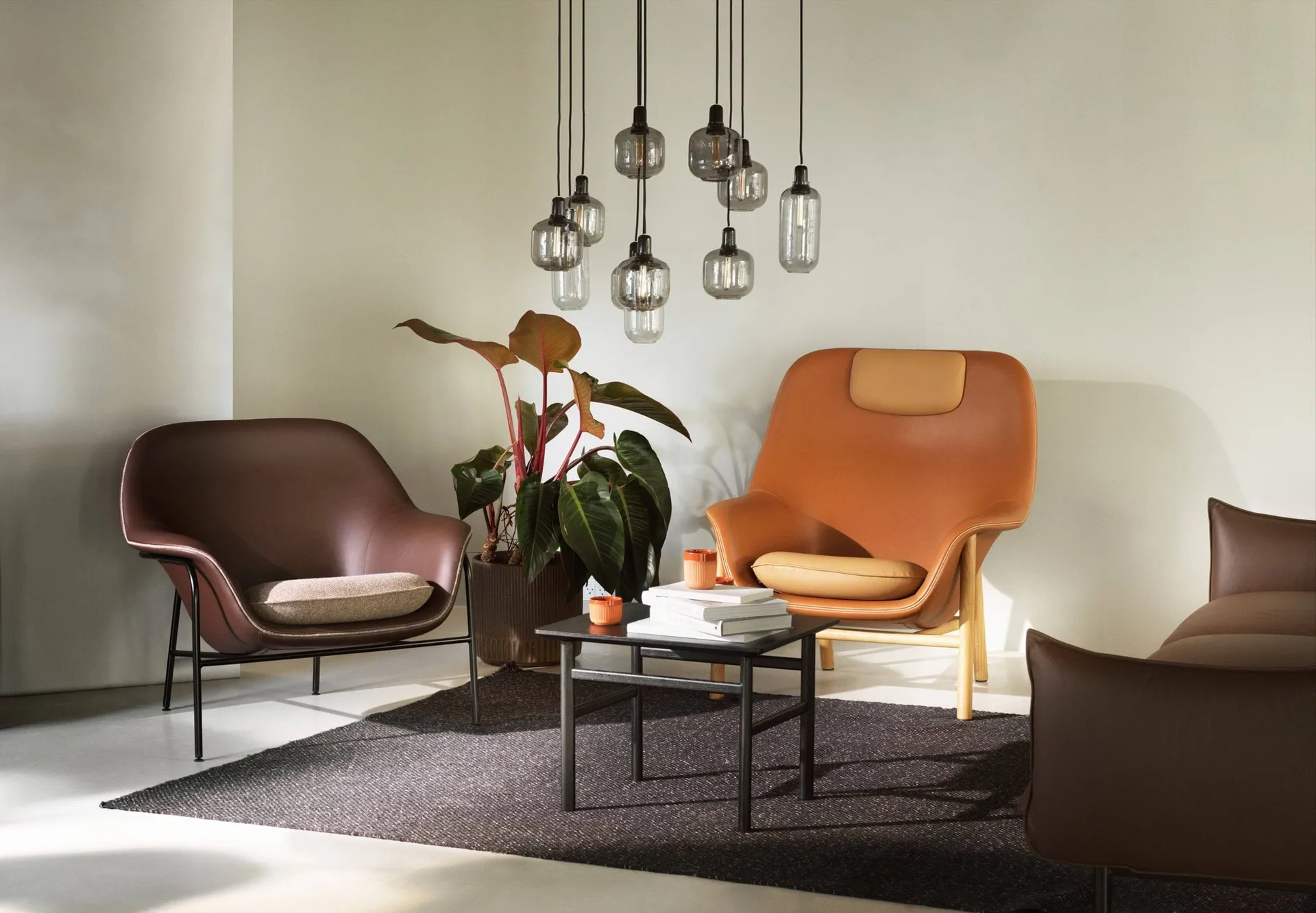 Amp lampa liten, grå-svart Normann Copenhagen