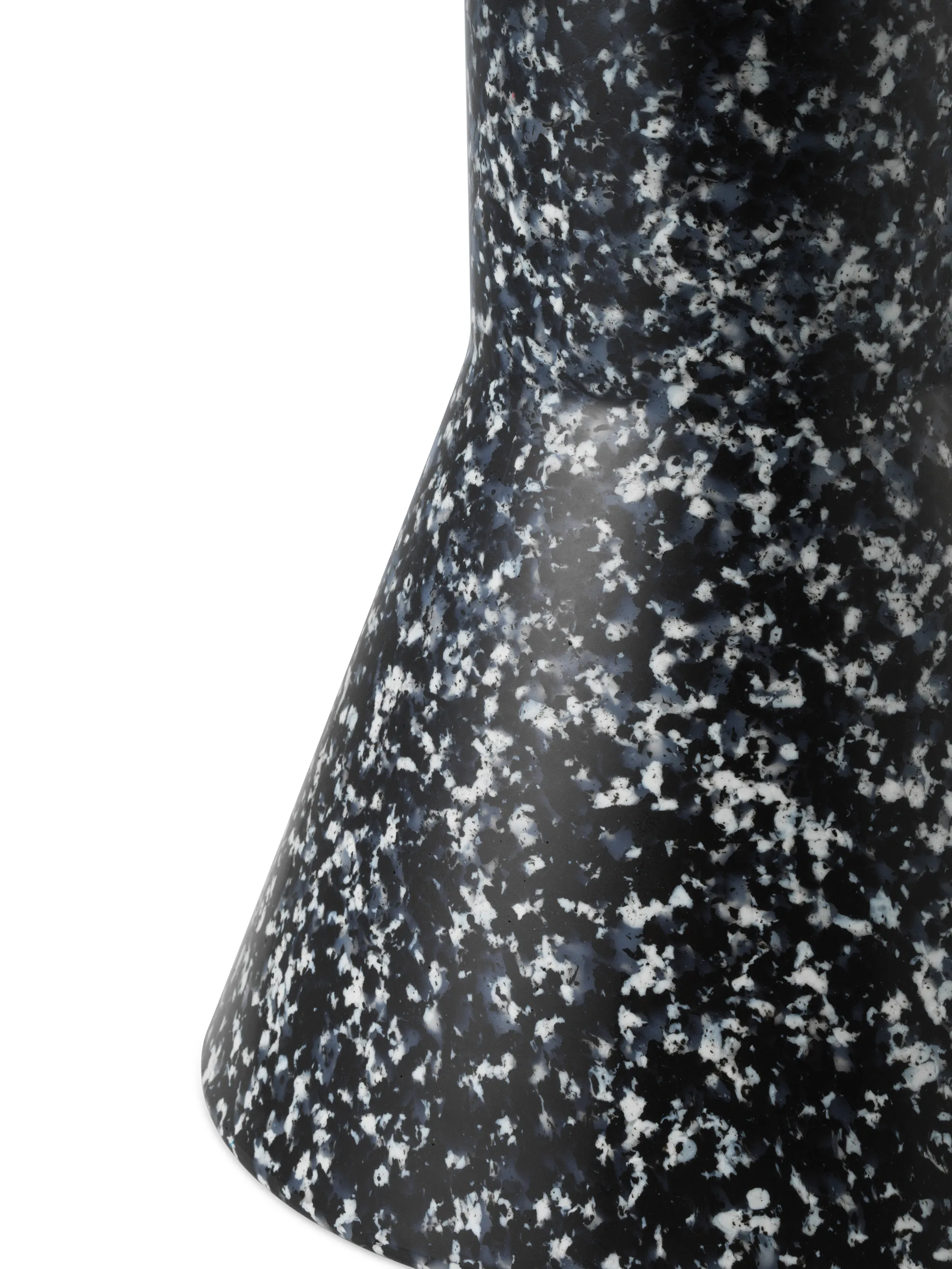 Bit Cone pall, Svart-vit Normann Copenhagen