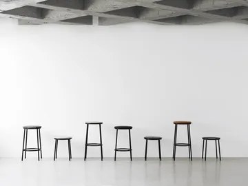 Circa barstol 65 cm - Svart ek - Normann Copenhagen